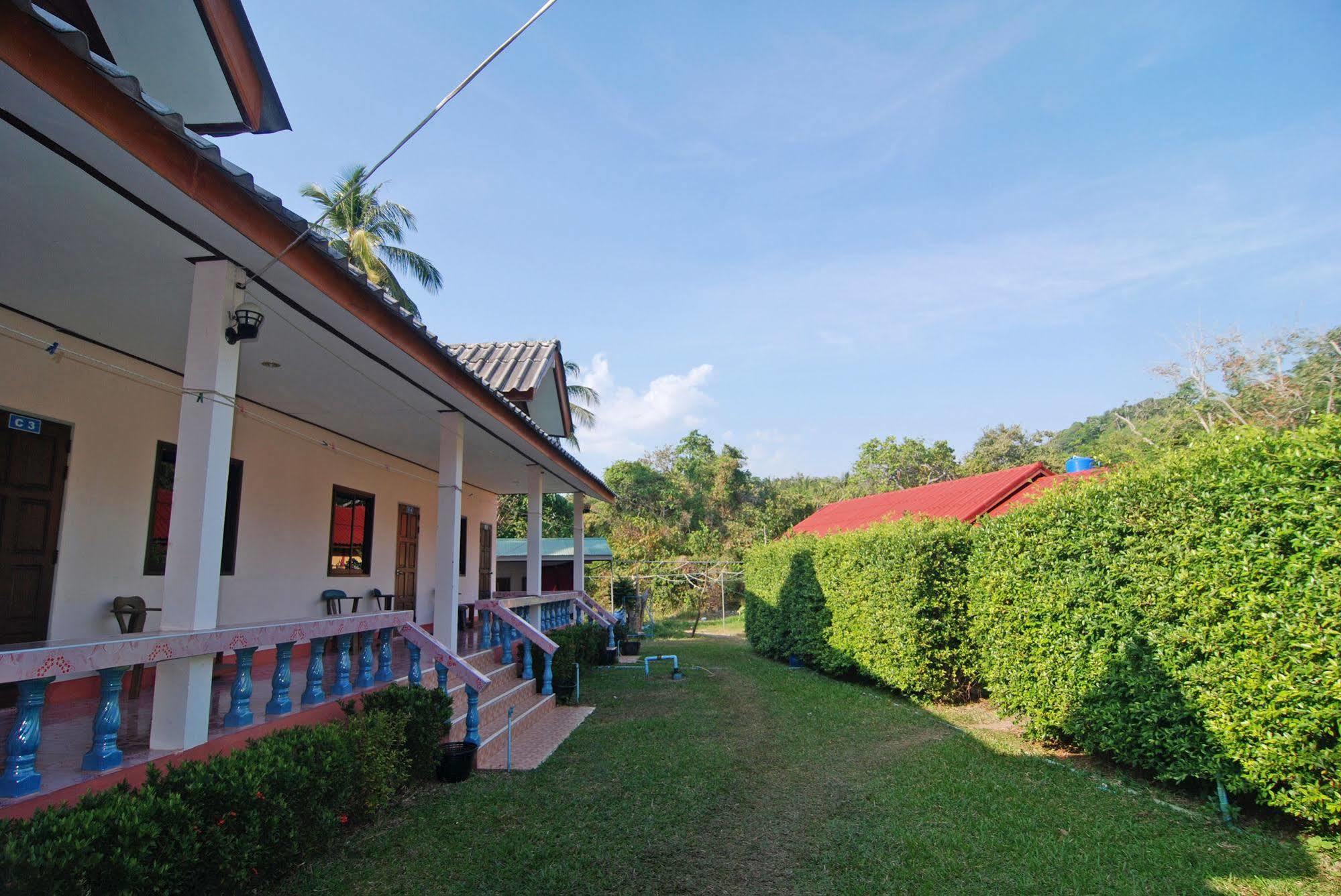 Nature Beach Resort, Koh Lanta Ngoại thất bức ảnh